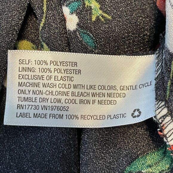 Xhilaration Floral Print Mini Dress Black Red White Square Neck Strappy Ruffle M - Picture 7 of 8